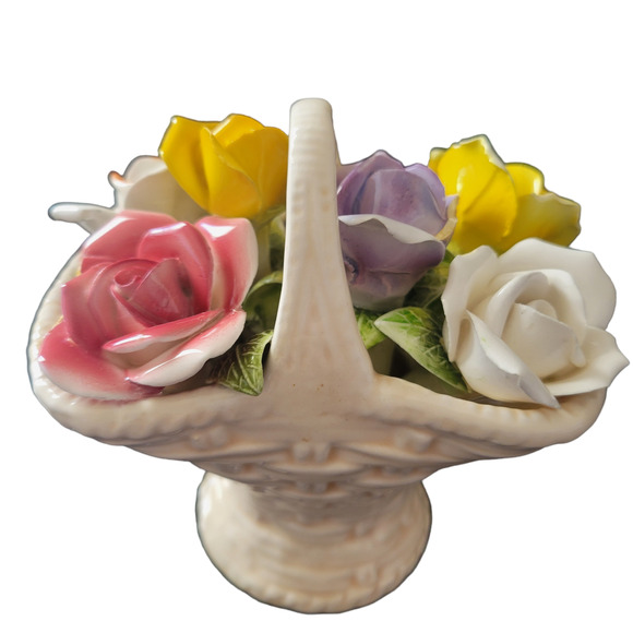 Ceramic Flower Basket Signed Japan Wicker looking Basket Excellent condition - Picture 5 of 8